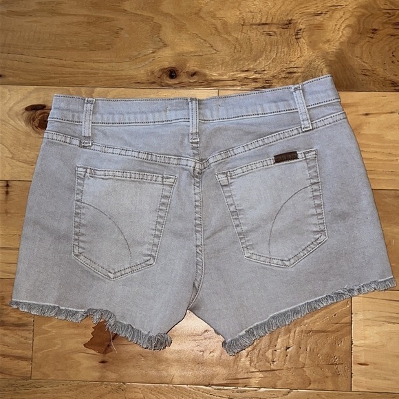 Joe’s Jeans Gray stretch raw hem W28 shorts - Picture 2 of 5